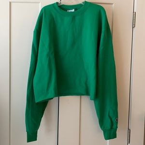 Cropped Champion Sweatshirt